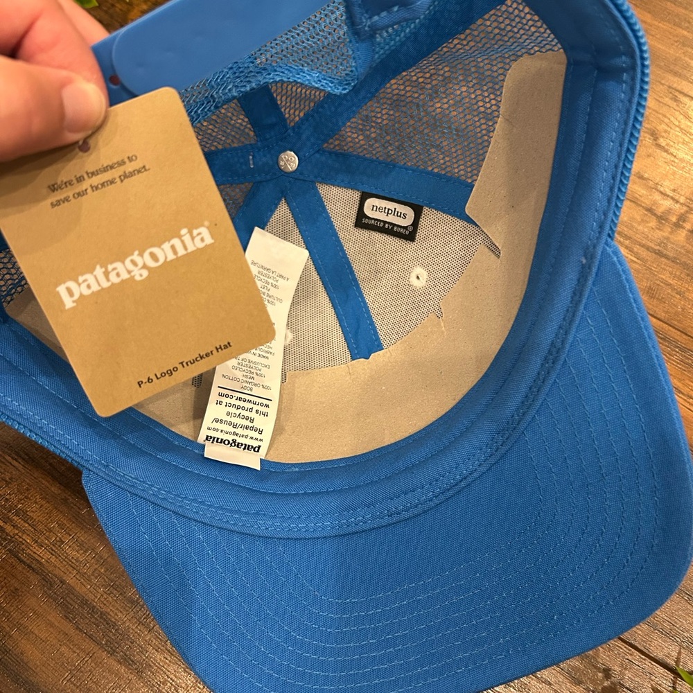 NWT PATAGONIA P-6 Logo Trucker Hat Blue White - baseball hat men’s women’s - Picture 4 of 5